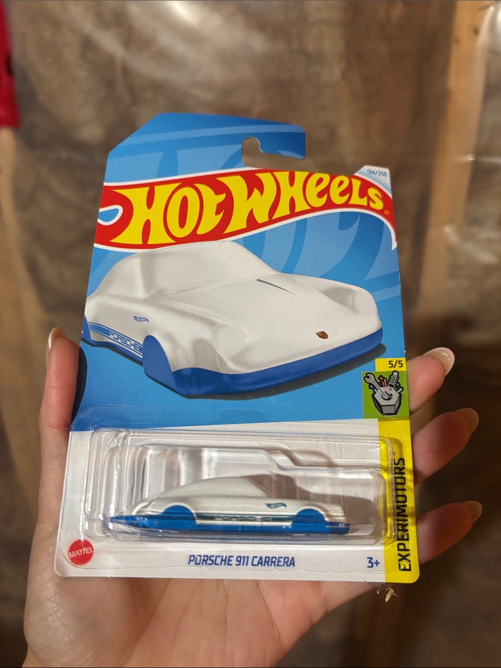 Hot Wheels Porsche 911 Carrera Toy Car - White and Blue